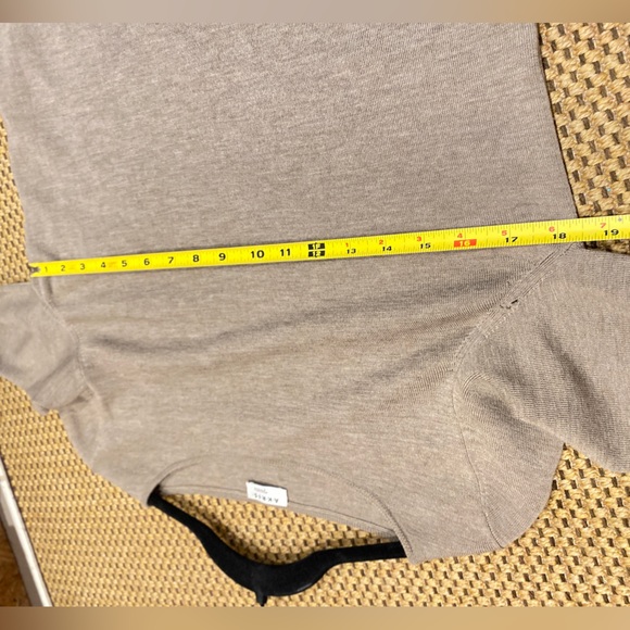 Akris Punto Beige Knit sweater size 14 - Picture 10 of 14